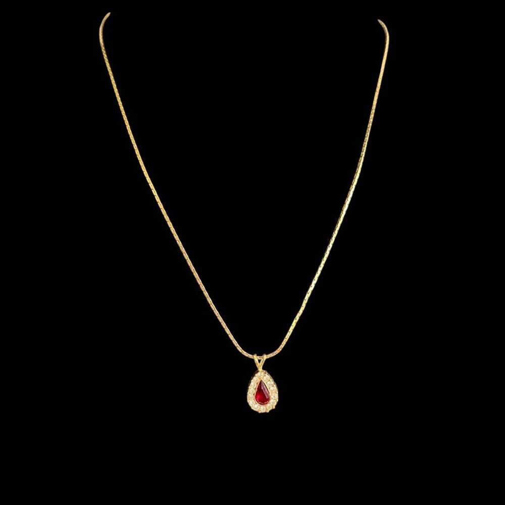 Avon VTG 18" Gold Tone Cherry Pendant Necklaceβββββ